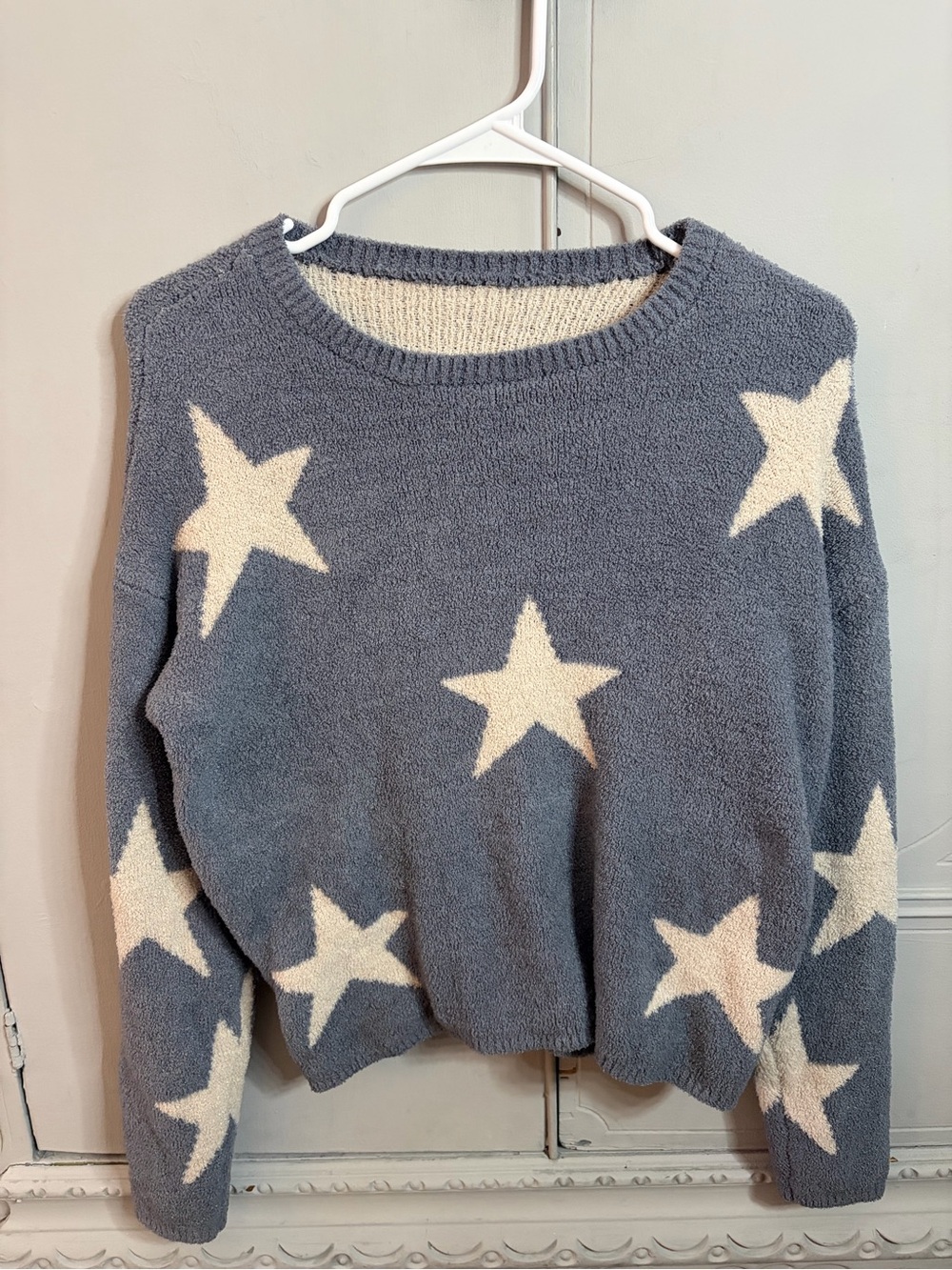 Cozy Star Pattern Women’s Sweater - Blue and Cream